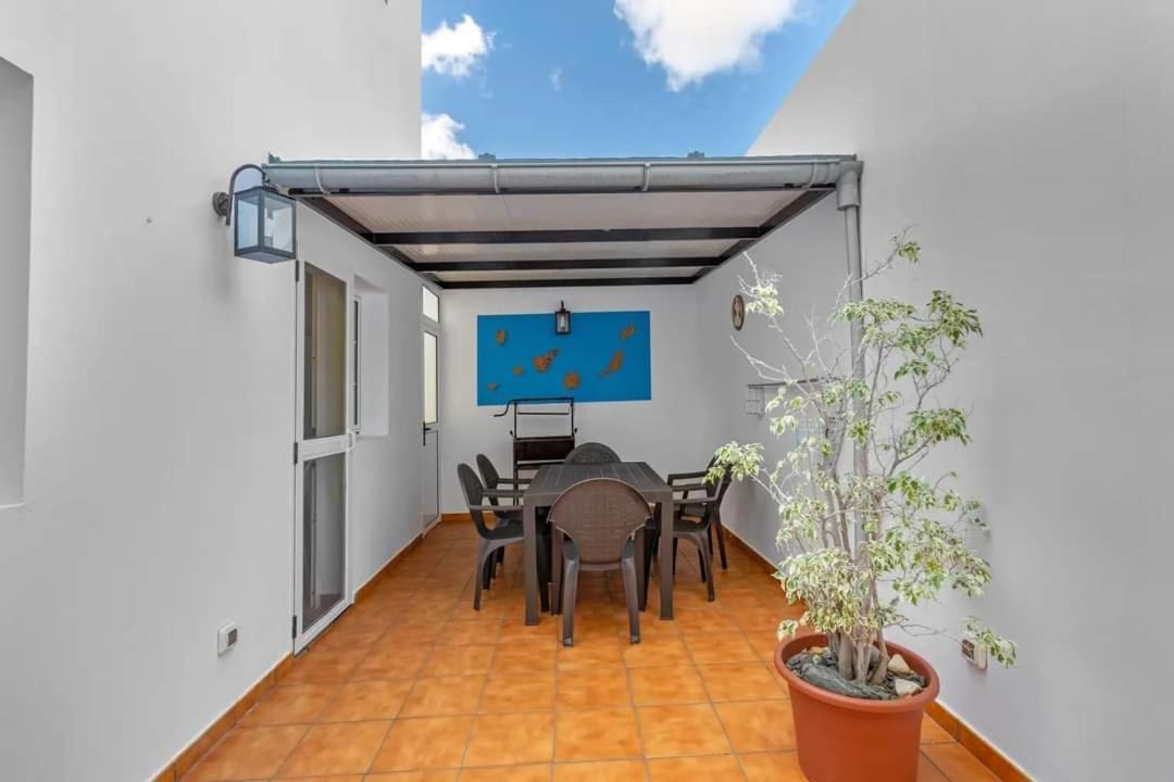 Vivienda Vacacional Las Arenitas San Nicolás Екстериор снимка
